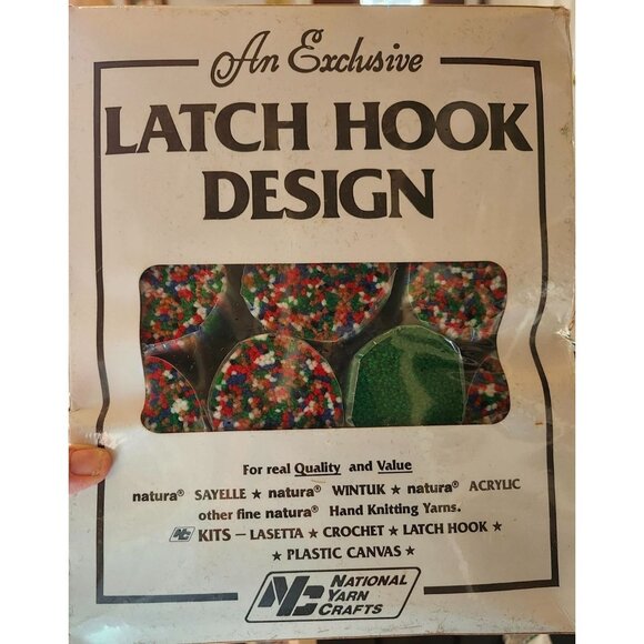 NIB Vintage Latch Hook Kit XR93 Santa's Workshop 18" x 24" National Yarn - Picture 4 of 4